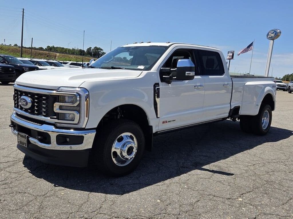 New 2026 Ford Super Duty F-350 DRW Lariat Truck