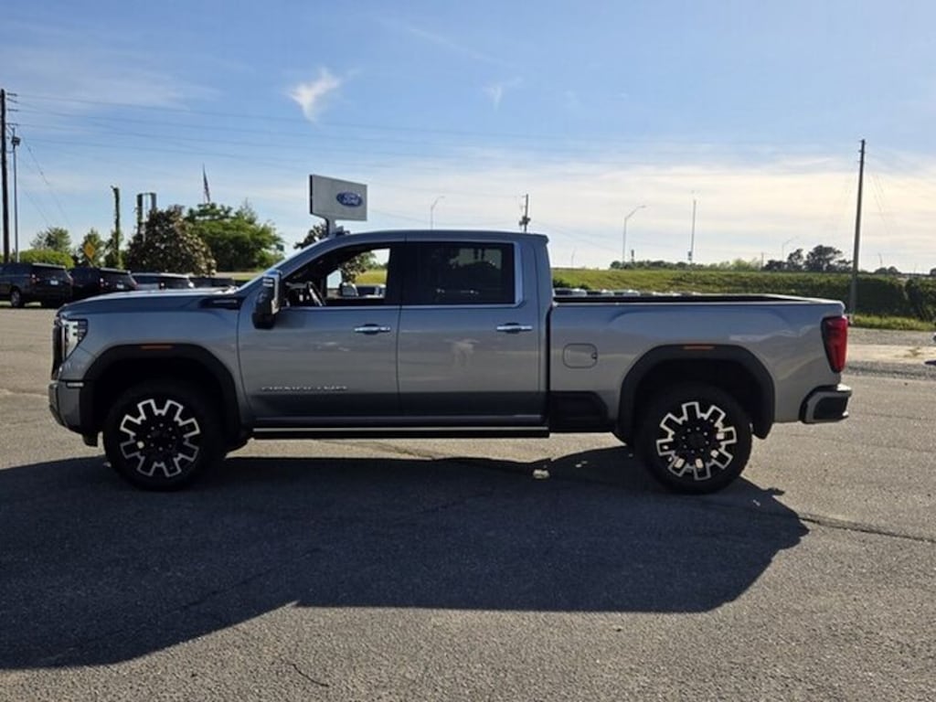 Used 2025 GMC Sierra 2500HD Denali Ultimate Truck
