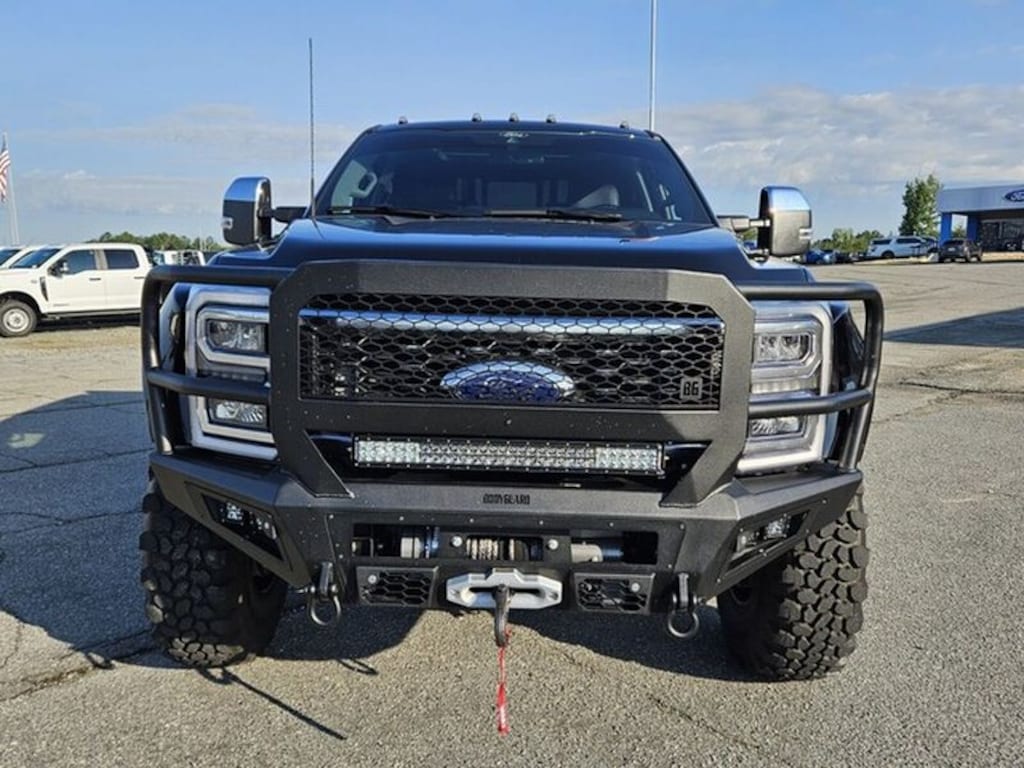Used 2025 Ford Super Duty F-450 DRW XL Truck