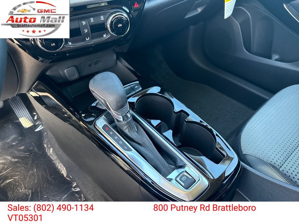 2026 Chevrolet Trax LT - Photo 18