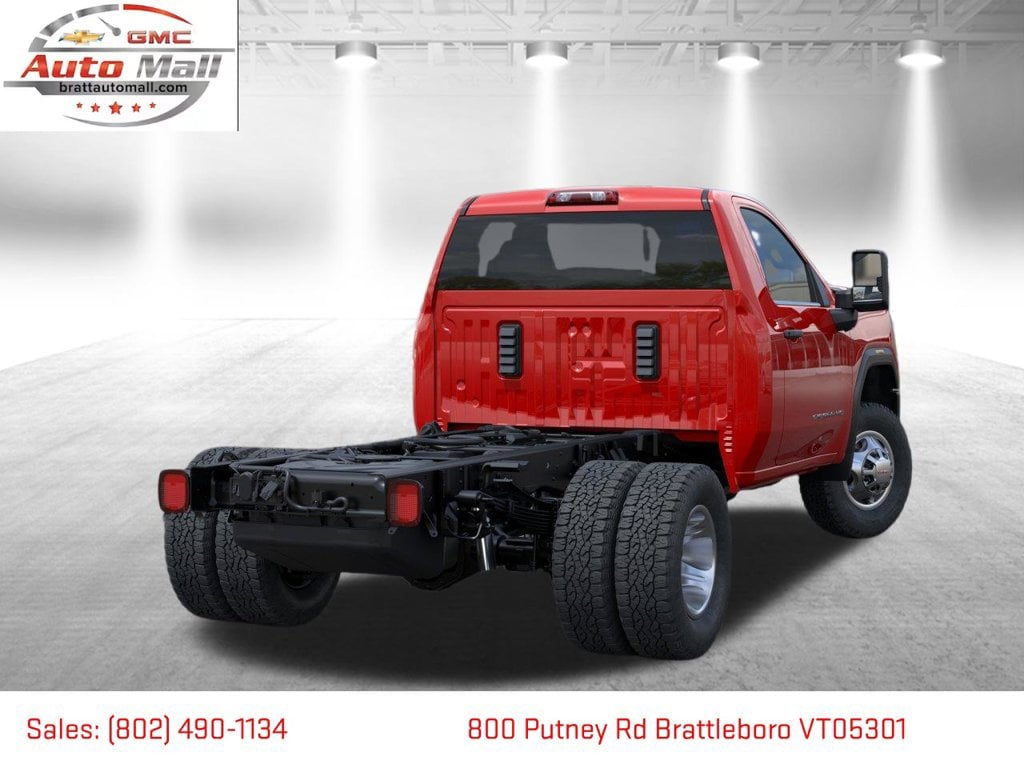 2026 GMC Sierra 3500HD Pro - Photo 6