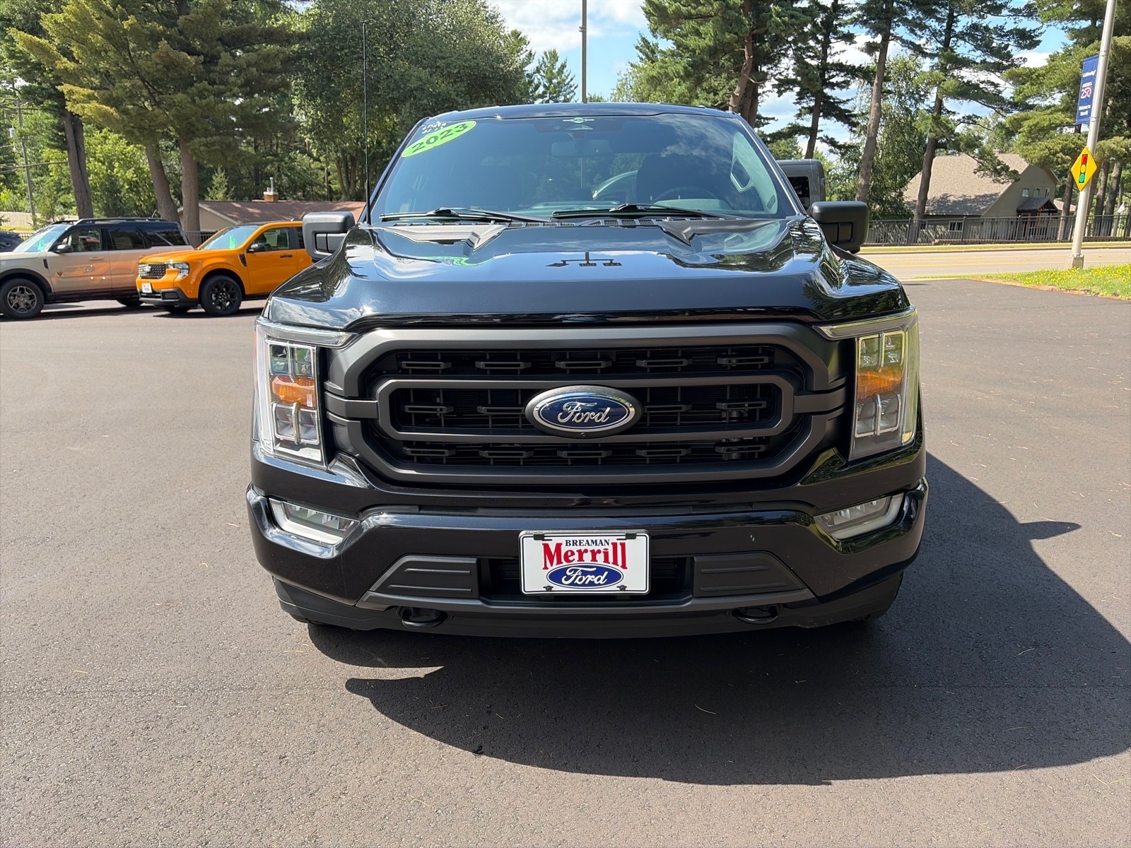 2023 Ford F-150 XLT - Photo 2
