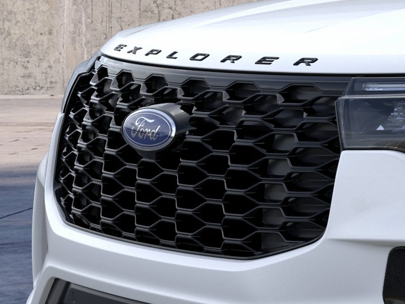 2026 Ford Explorer ST-Line - Photo 17