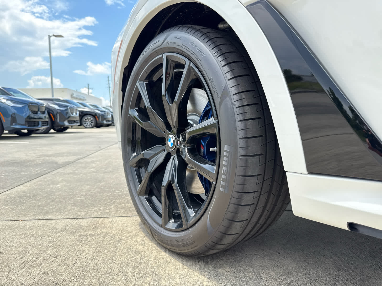 2026 BMW X7 M60i - Photo 10