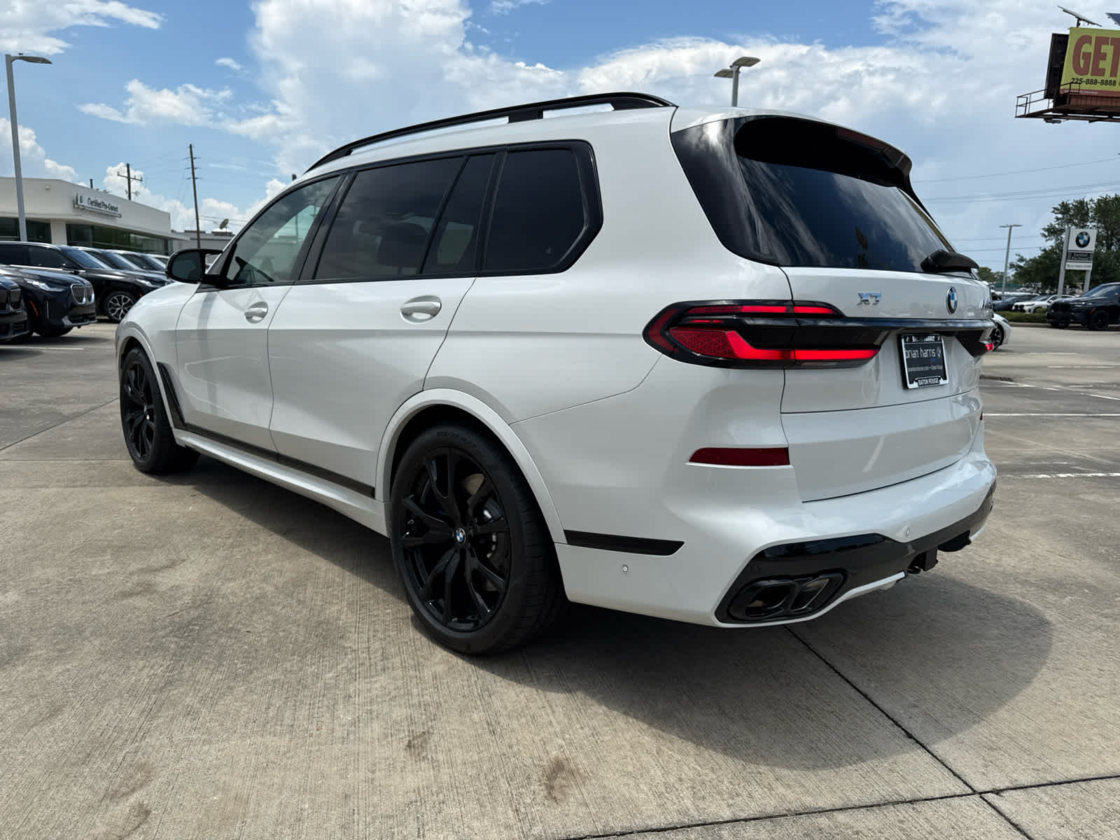 2026 BMW X7 M60i - Photo 7