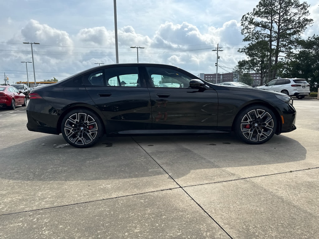 New 2026 BMW 5 Series Sedan