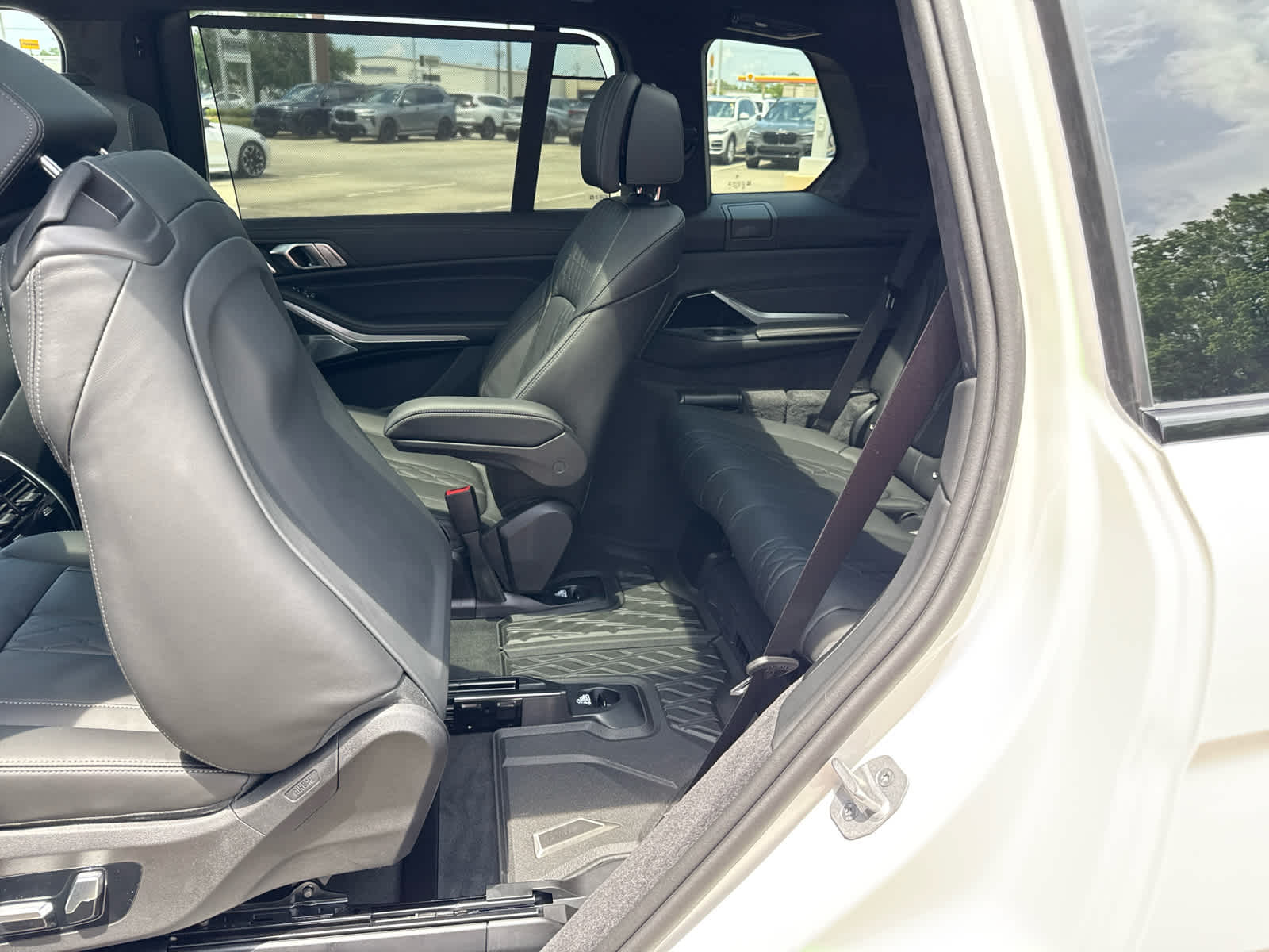 2026 BMW X7 M60i - Photo 28