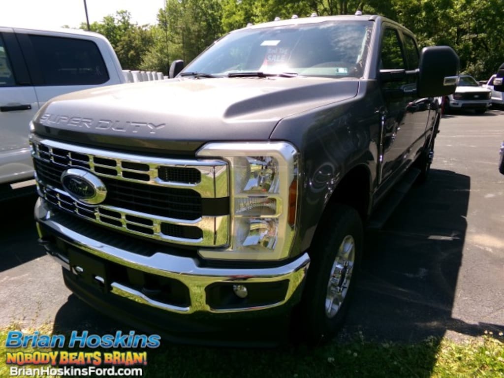 New 2026 Ford F-350 XLT CrewCab 4x4 Truck Crew Cab