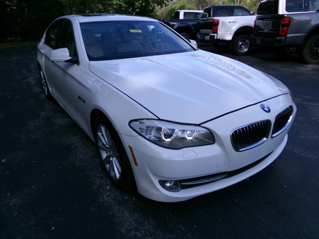 Used 2013 BMW 5 Series 528i with VIN WBAXH5C52DD108241 for sale in Coatesville, PA