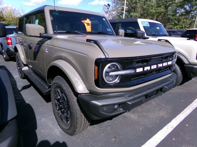 New 2026 Ford Bronco Outer Banks 4 Door 4x4 SUV