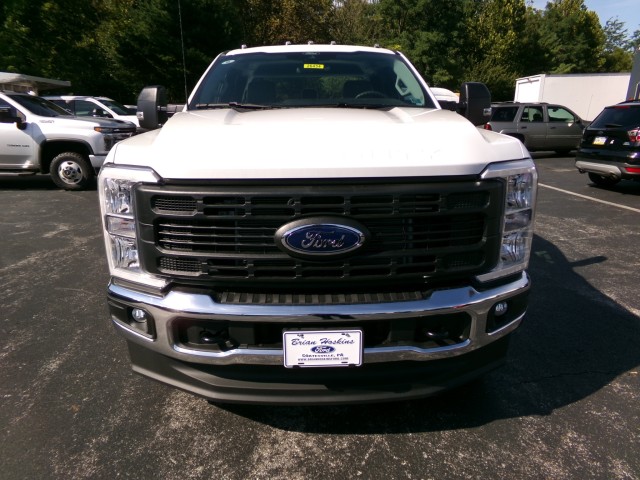 New 2026 Ford F-250 Utility Service Body XL SuperCab 4x4 Truck Super Cab
