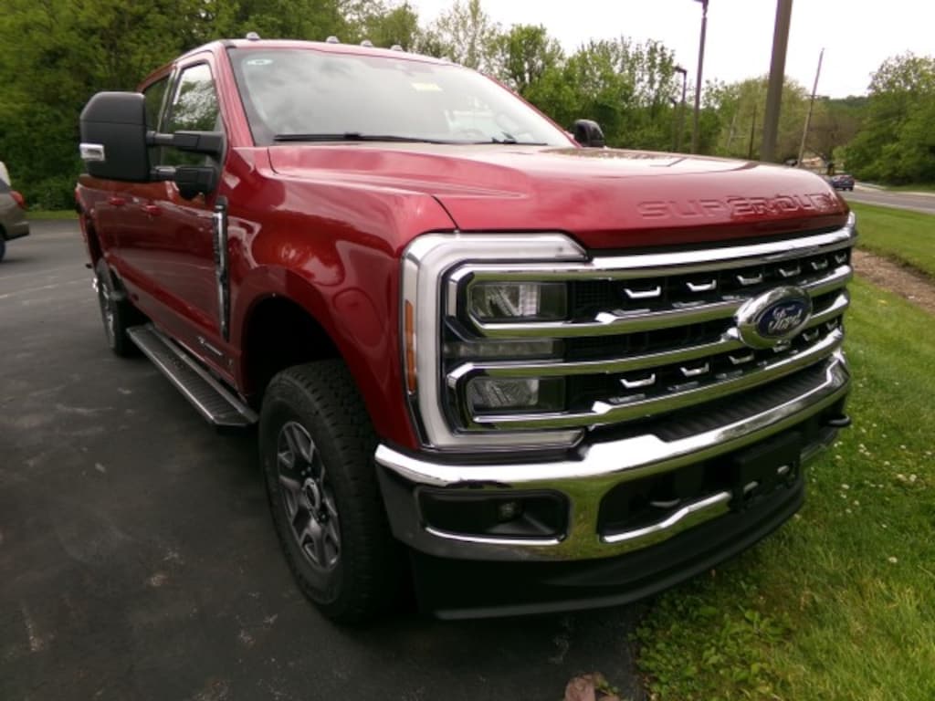 New 2026 Ford F-250 Lariat CrewCab 4x4 Truck Crew Cab