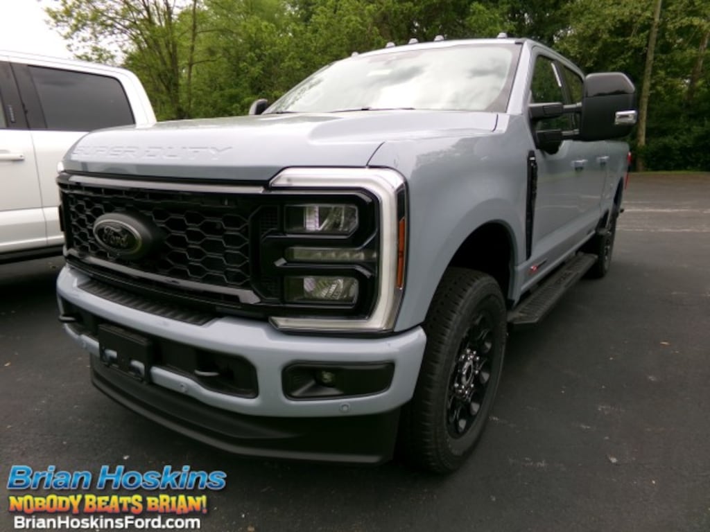New 2026 Ford F-350 Lariat CrewCab 4x4 Truck Crew Cab
