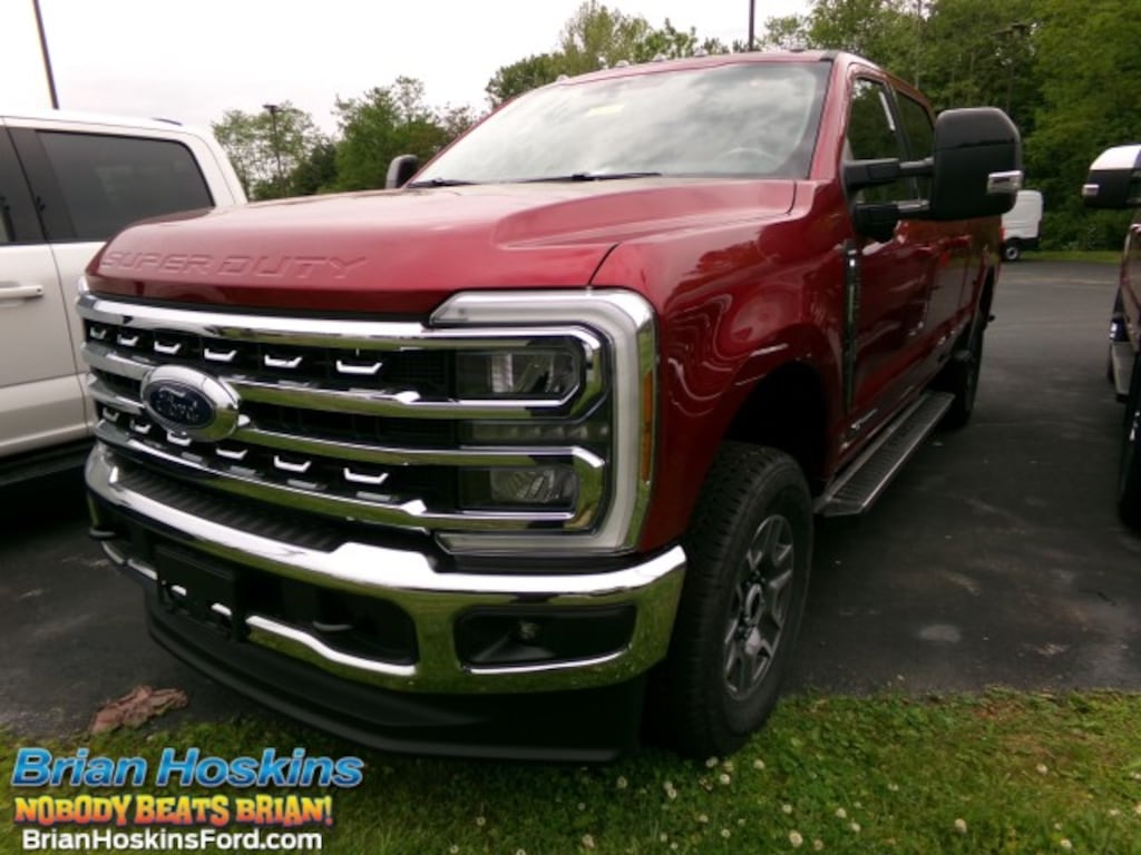 New 2026 Ford F-250 Lariat CrewCab 4x4 Truck Crew Cab
