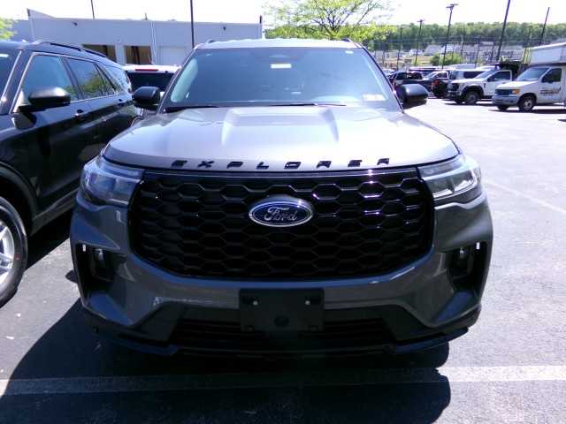 New 2026 Ford Explorer ST-Line 4WD SUV