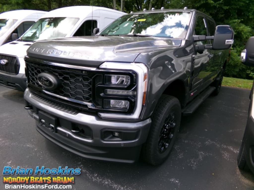New 2026 Ford F-250 Lariat CrewCab 4x4 Truck Crew Cab