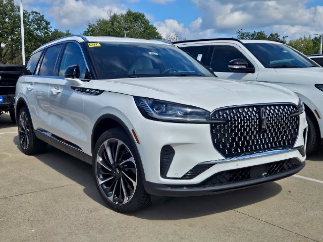 2027 Lincoln Aviator