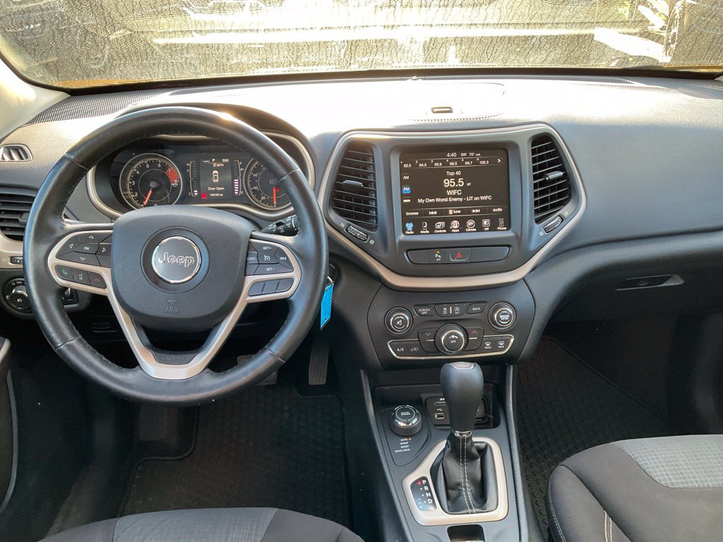 Used 2017 Jeep Cherokee Latitude SUV