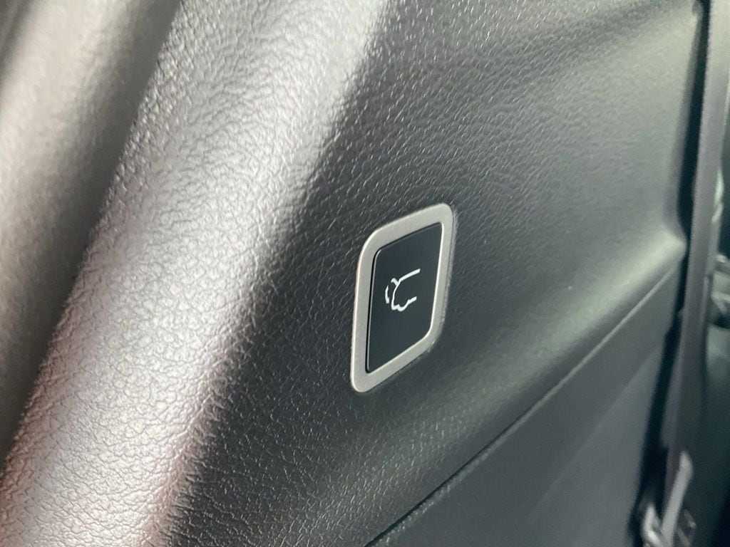 2026 Chrysler Pacifica Select - Photo 9