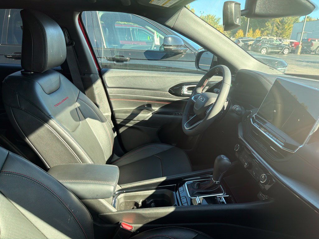 Used 2025 Jeep Compass Trailhawk SUV