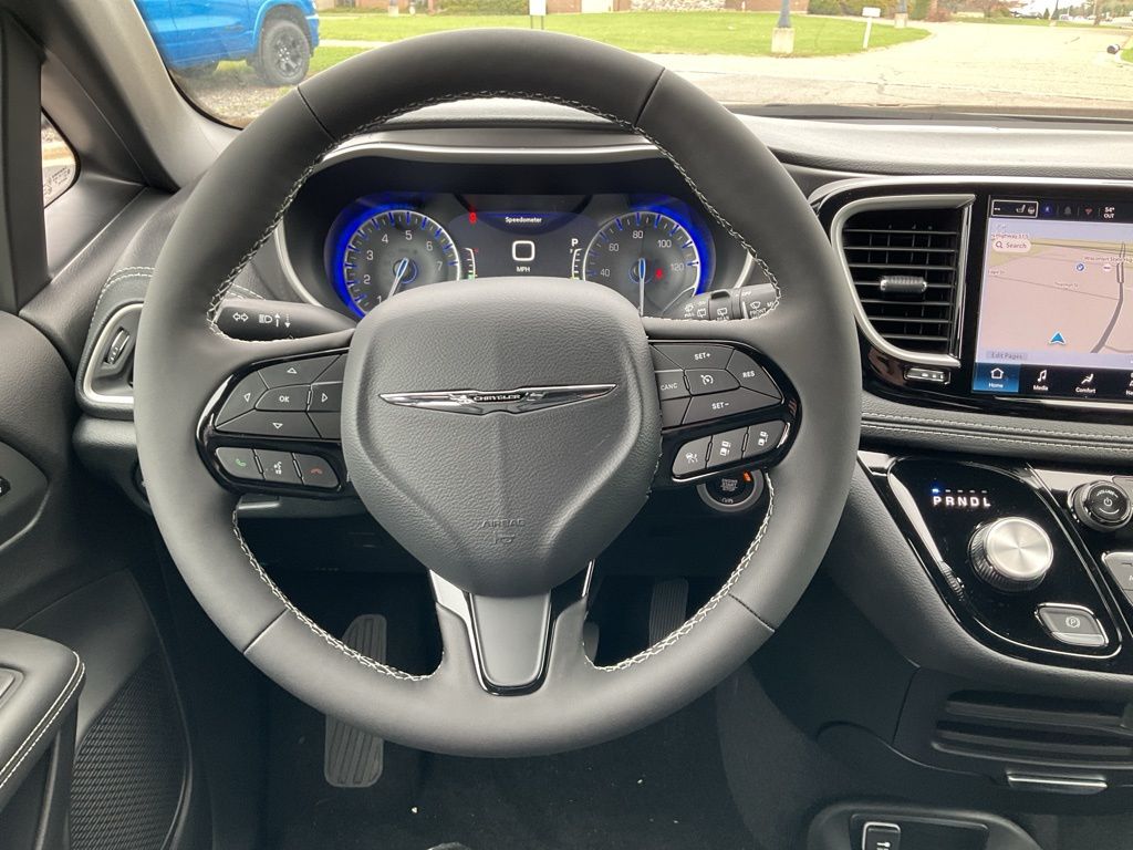 2026 Chrysler Pacifica Select - Photo 19
