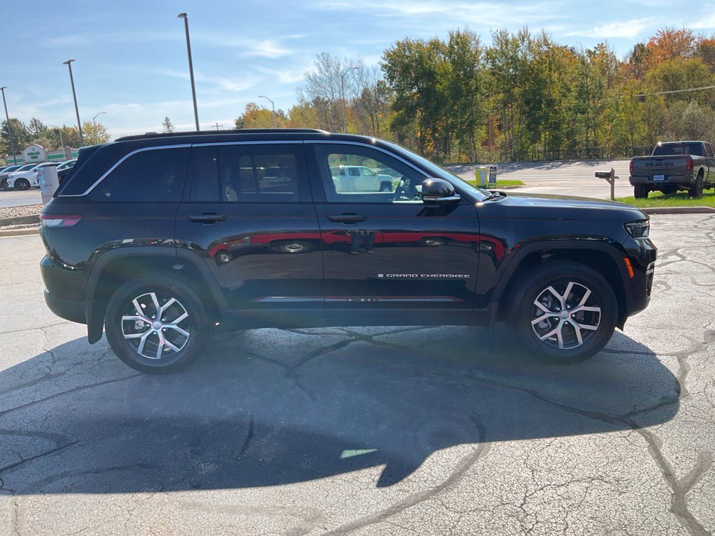 Used 2025 Jeep Grand Cherokee Limited SUV