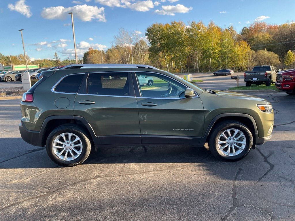 Used 2019 Jeep Cherokee Latitude with VIN 1C4PJMCB9KD382816 for sale in Merrill, WI