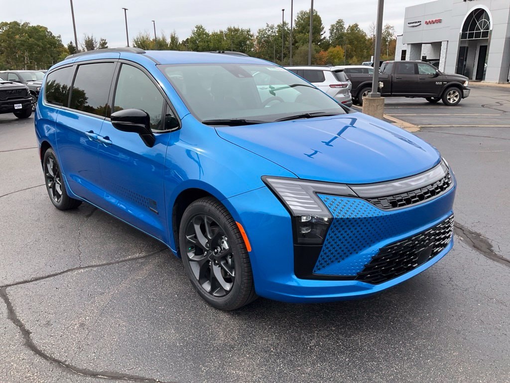 New 2027 Chrysler Pacifica SELECT Passenger Van
