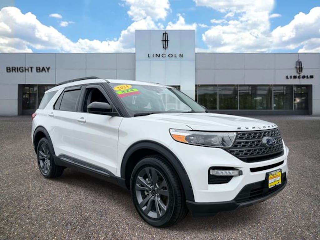 Used 2024 Ford Explorer XLT SUV