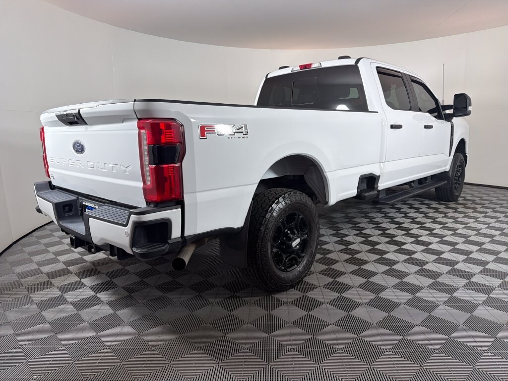 Used 2024 Ford F-350SD XL Truck Crew Cab