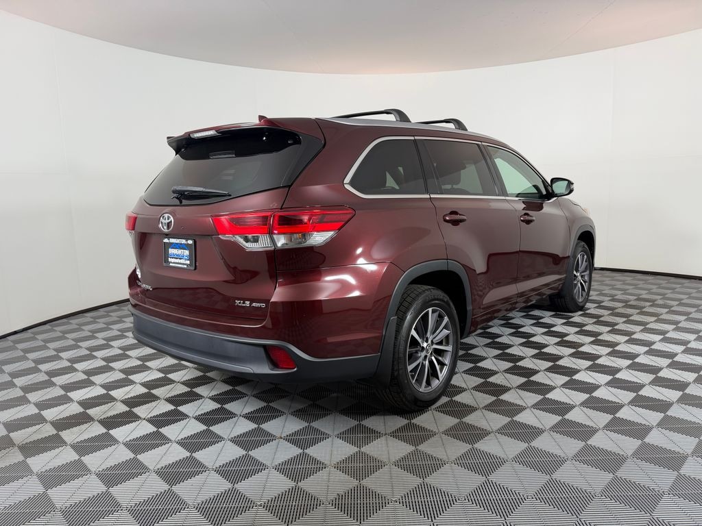 Used 2017 Toyota Highlander XLE SUV