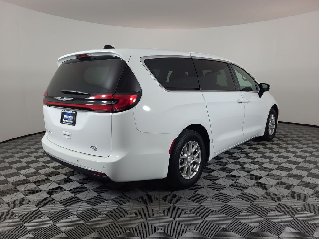 Certified 2025 Chrysler Pacifica Select Van Passenger Van