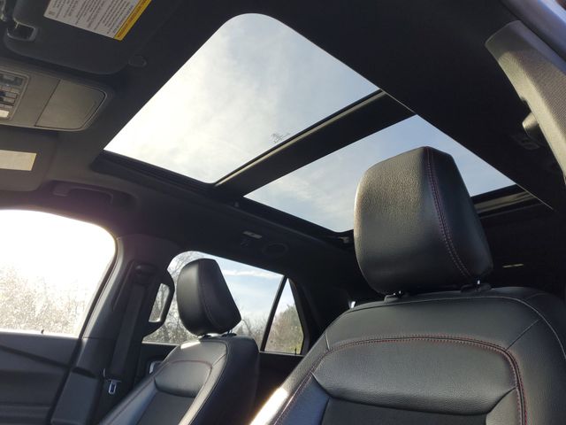 2022 Ford Explorer ST-LINE - Photo 14