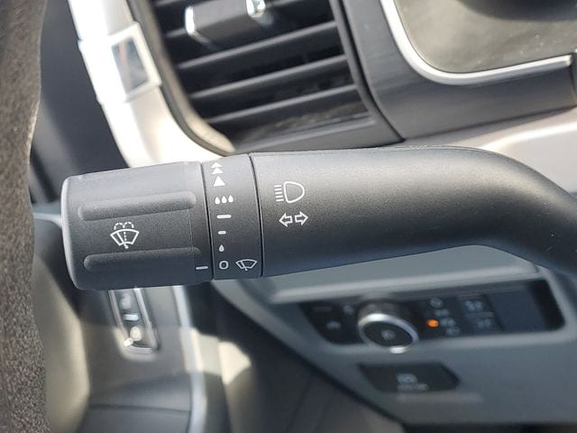 2023 Ford F-150 XLT - Photo 17