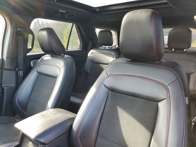 2022 Ford Explorer ST-LINE - Photo 15