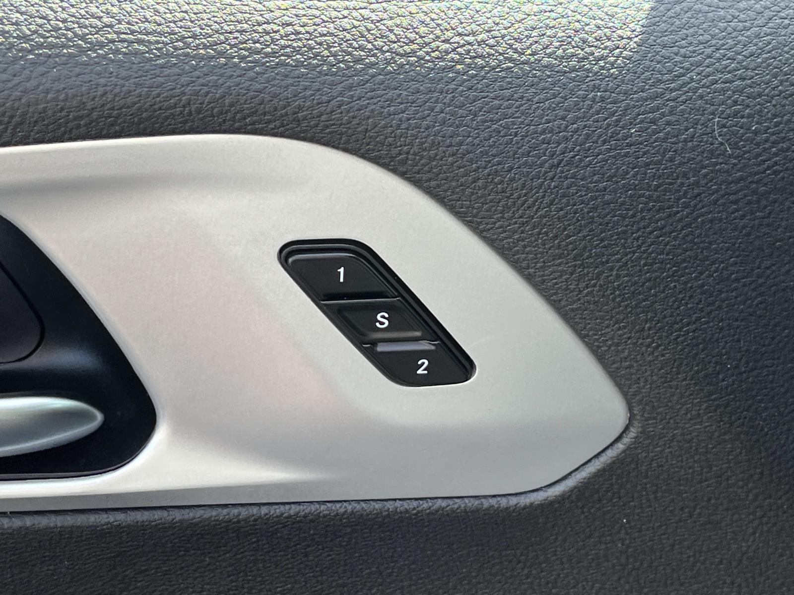 2025 Chrysler Pacifica Limited - Photo 29
