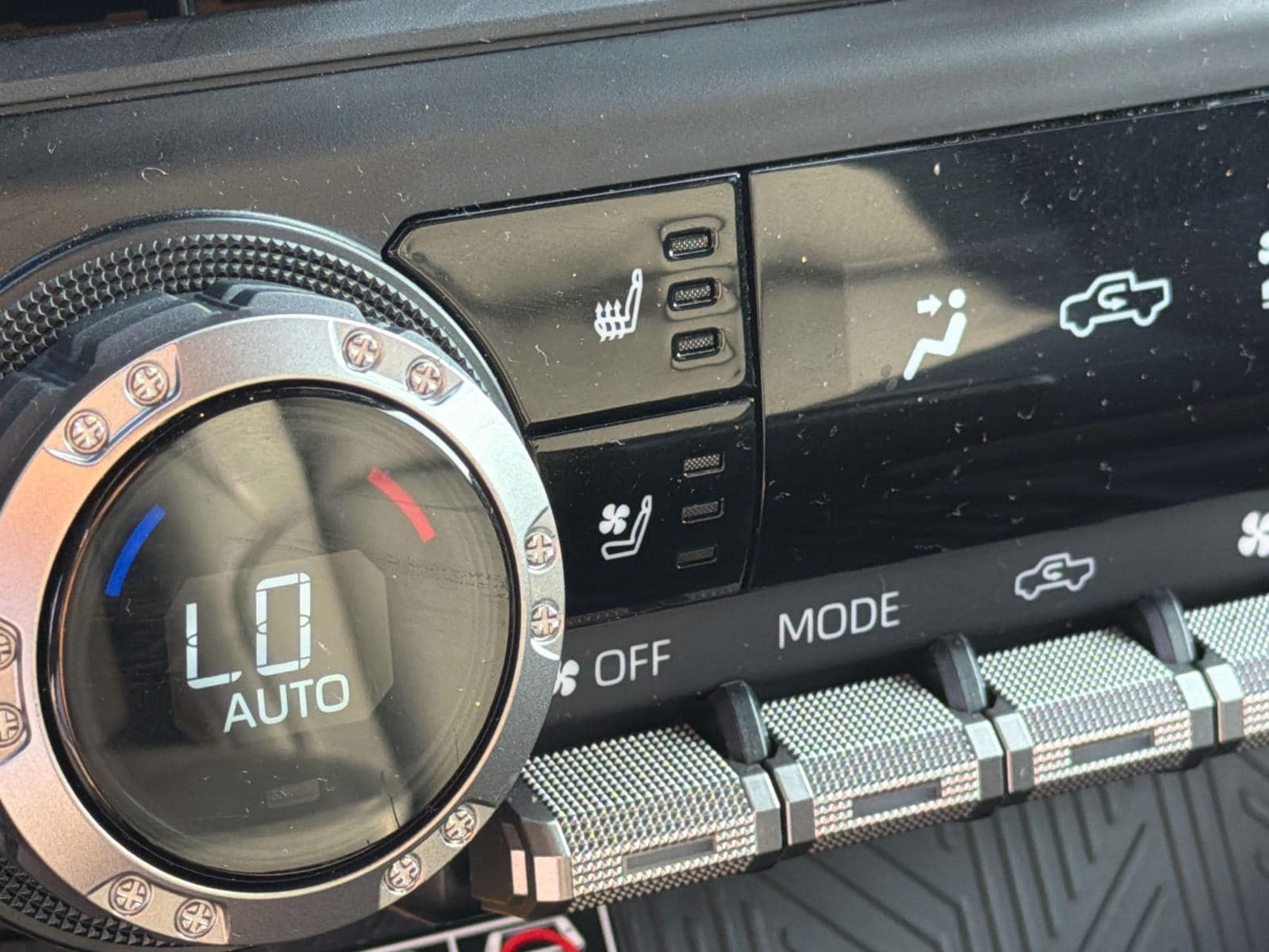 2024 Toyota Tacoma TRD Sport - Photo 38