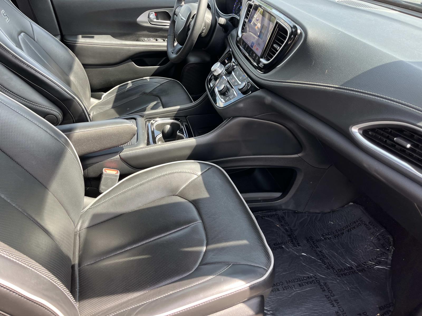 2025 Chrysler Pacifica Limited - Photo 23