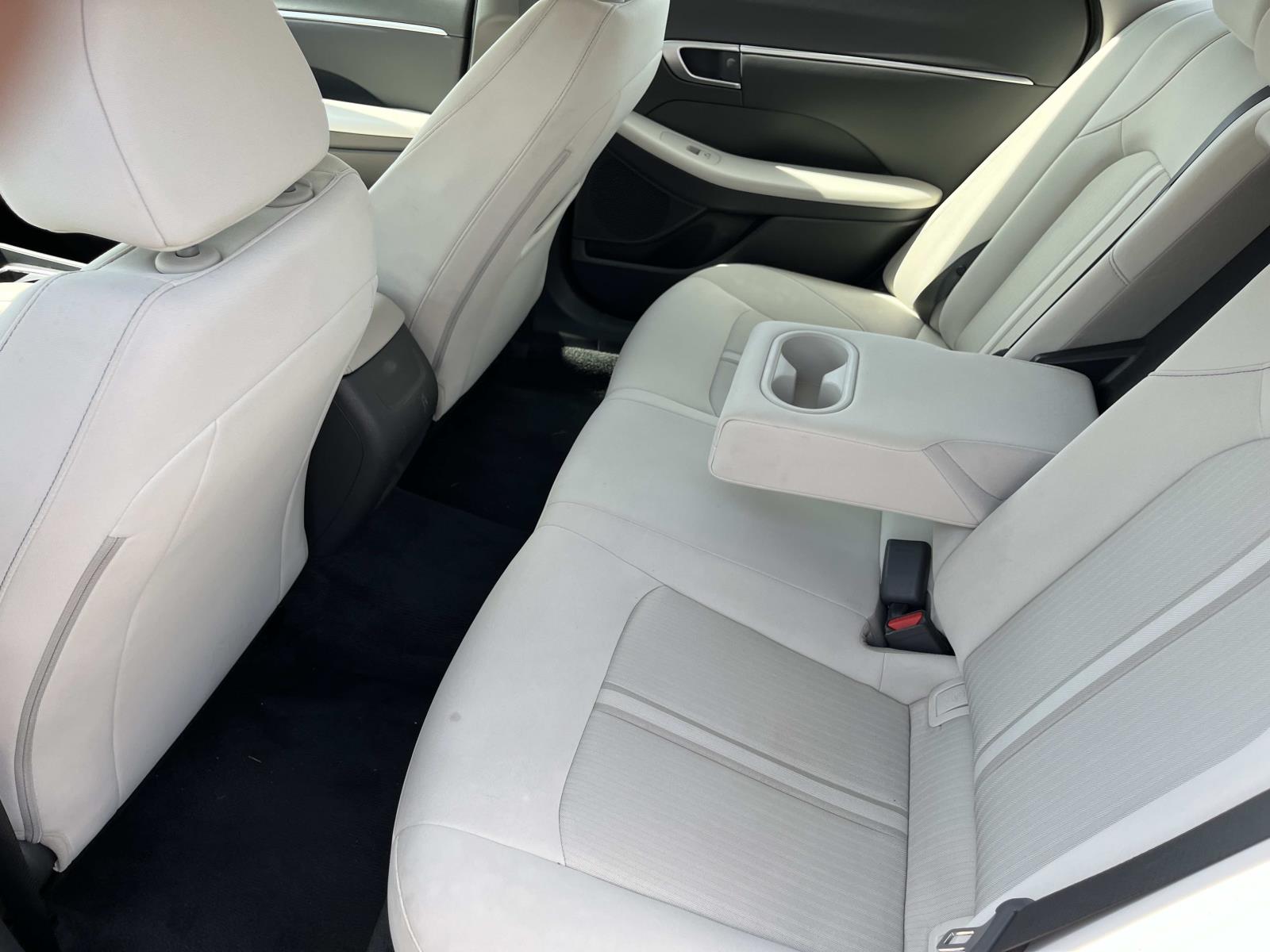 2025 Hyundai Sonata SEL - Photo 18