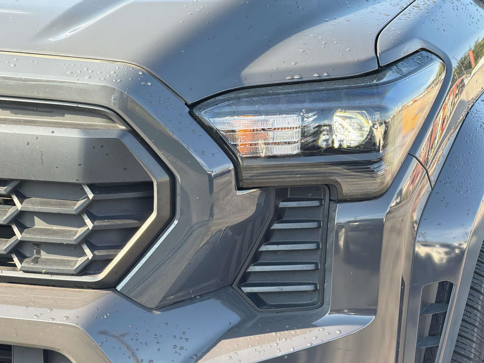 2024 Toyota Tacoma TRD Sport - Photo 10