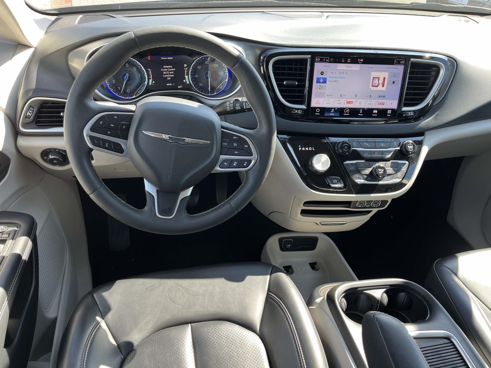 2023 Chrysler Pacifica Touring L - Photo 13