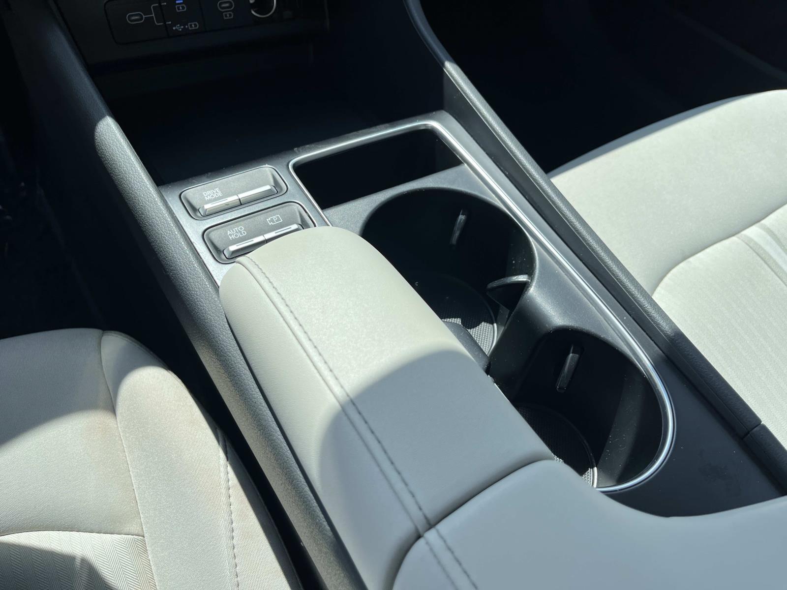 2025 Hyundai Sonata SEL - Photo 30
