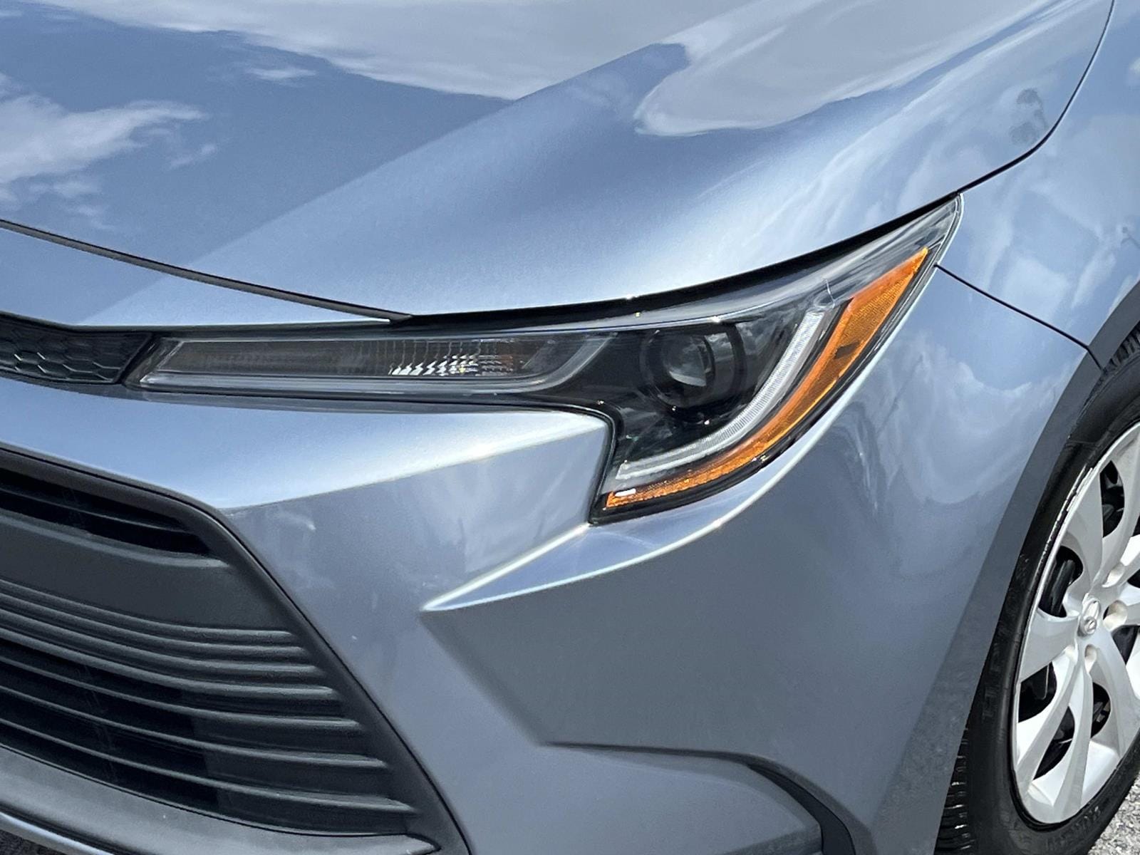 2024 Toyota Corolla LE - Photo 11
