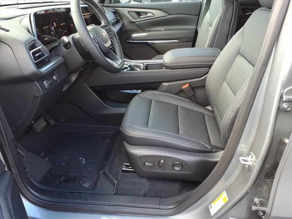 2026 Chevrolet Traverse LT - Photo 10