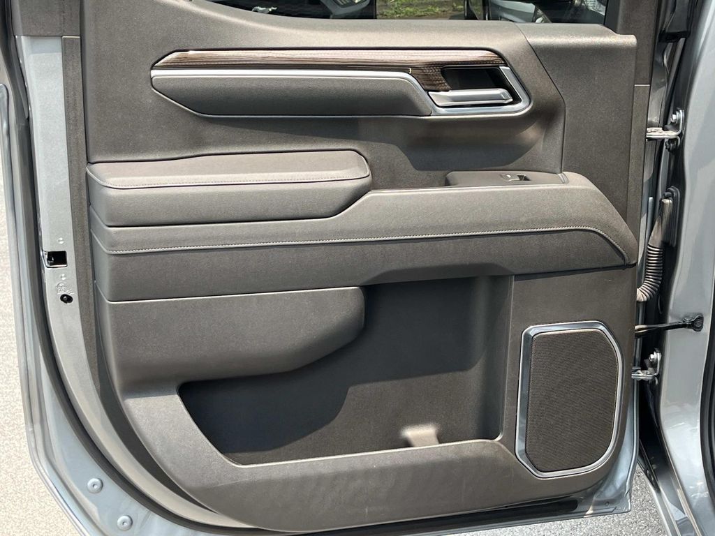 2026 Chevrolet Silverado 1500 LT - Photo 17
