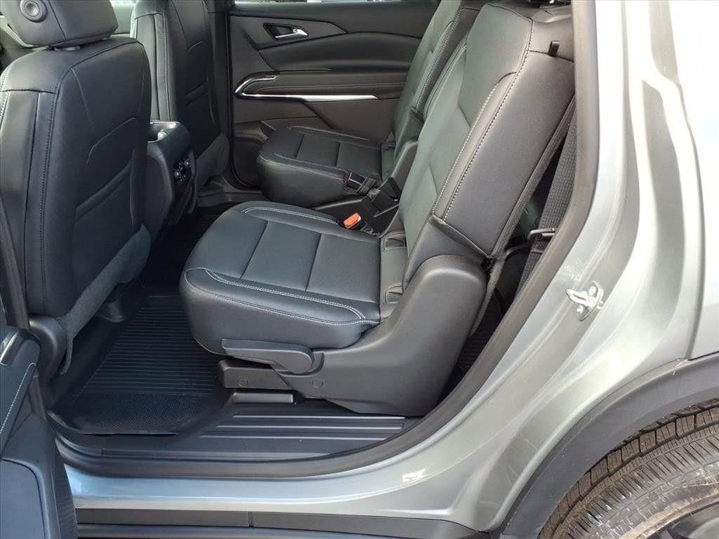 2026 Chevrolet Traverse LT - Photo 11