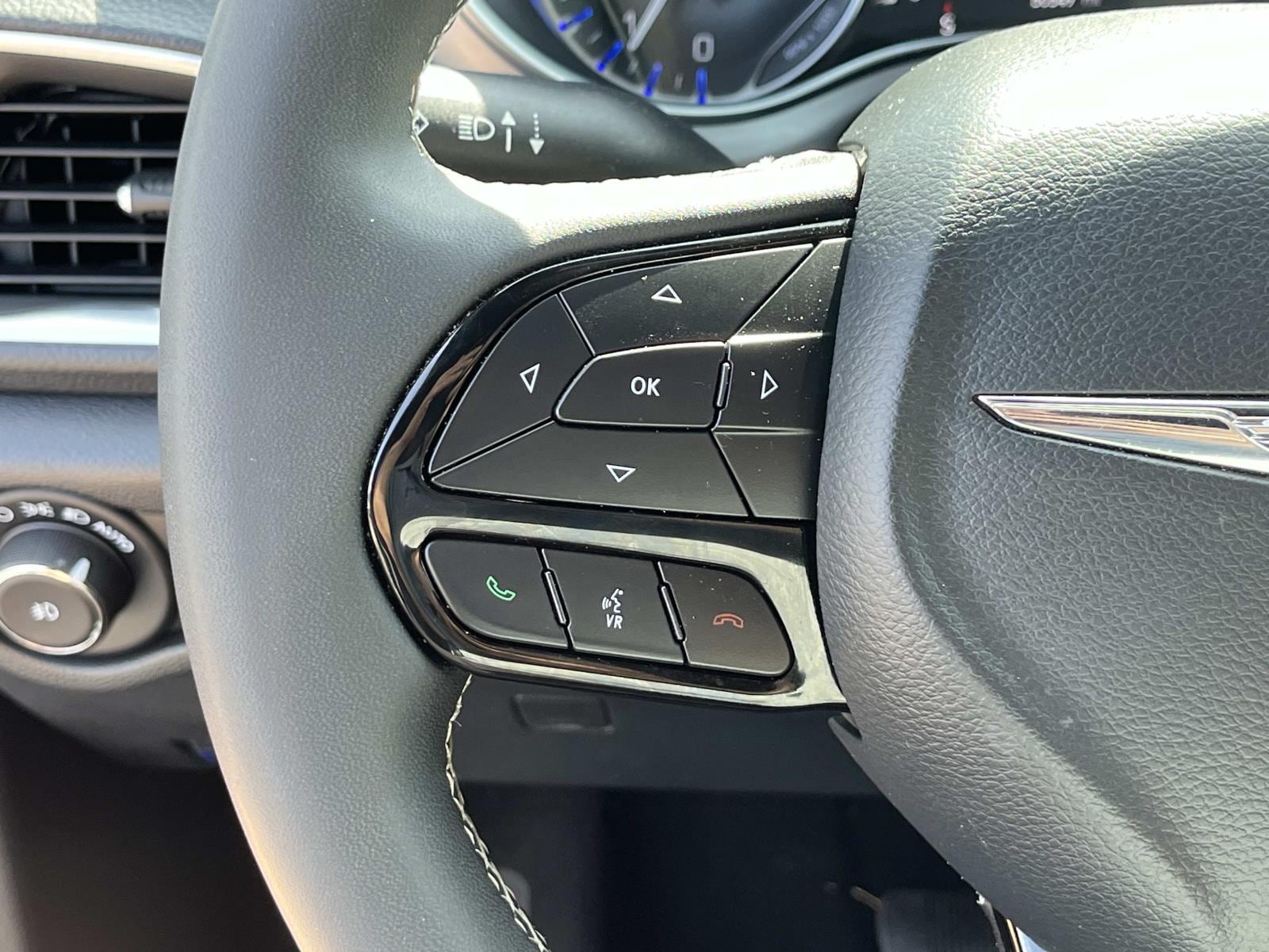2025 Chrysler Pacifica Limited - Photo 30