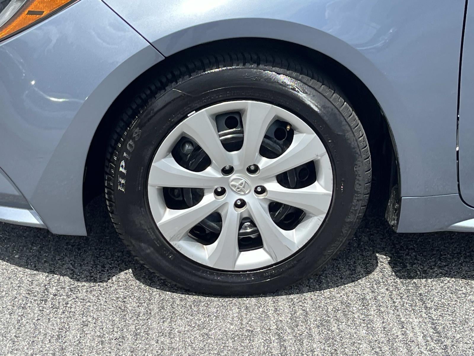 2024 Toyota Corolla LE - Photo 12