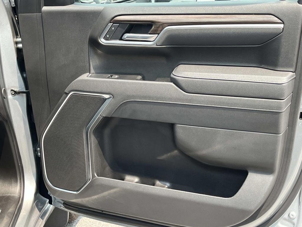 2026 Chevrolet Silverado 1500 LT - Photo 21