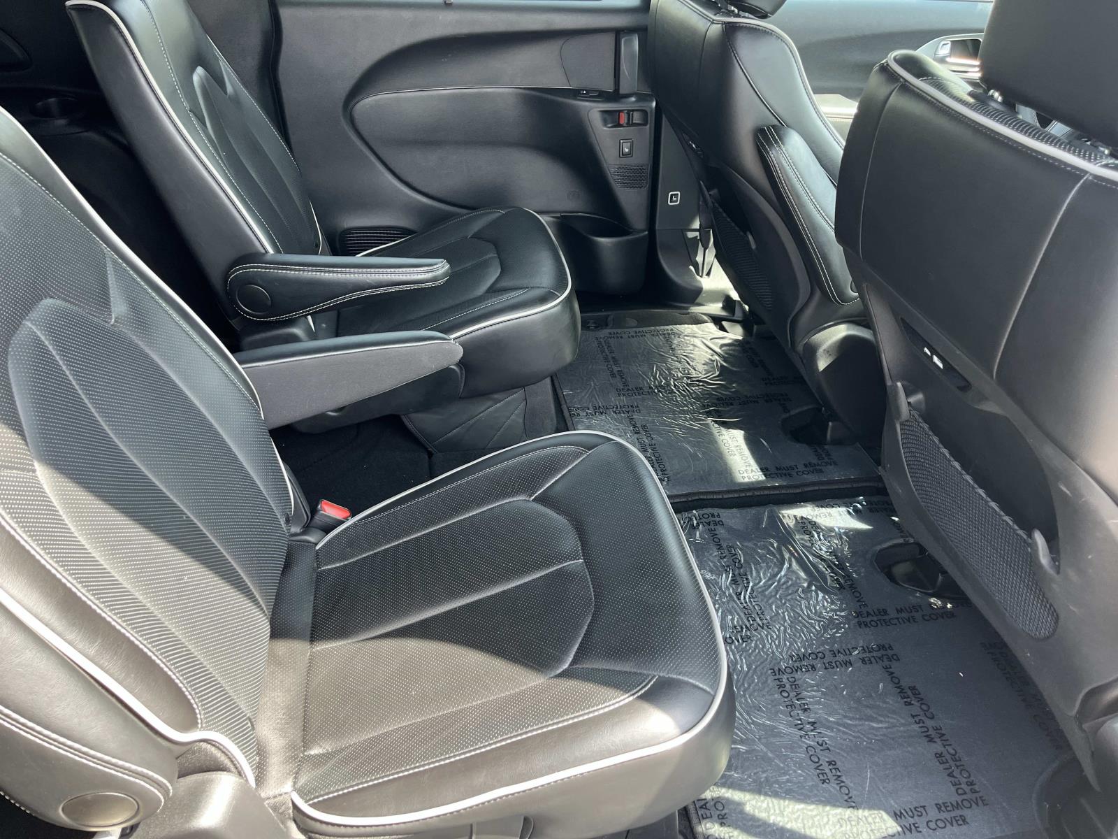 2025 Chrysler Pacifica Limited - Photo 21